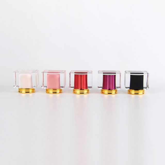 Wholesale Plastic Acrylic Luxury Perfume Cap Press Gold Silver Rectangle Perfume Bottle Caps for Perfume Bottle